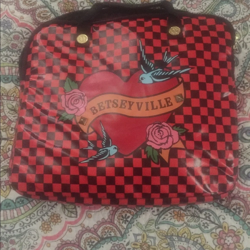 Betsey Johnson iPad case